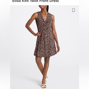 NWT- KAILEIGH
Elisia Knit Twist Front Dress